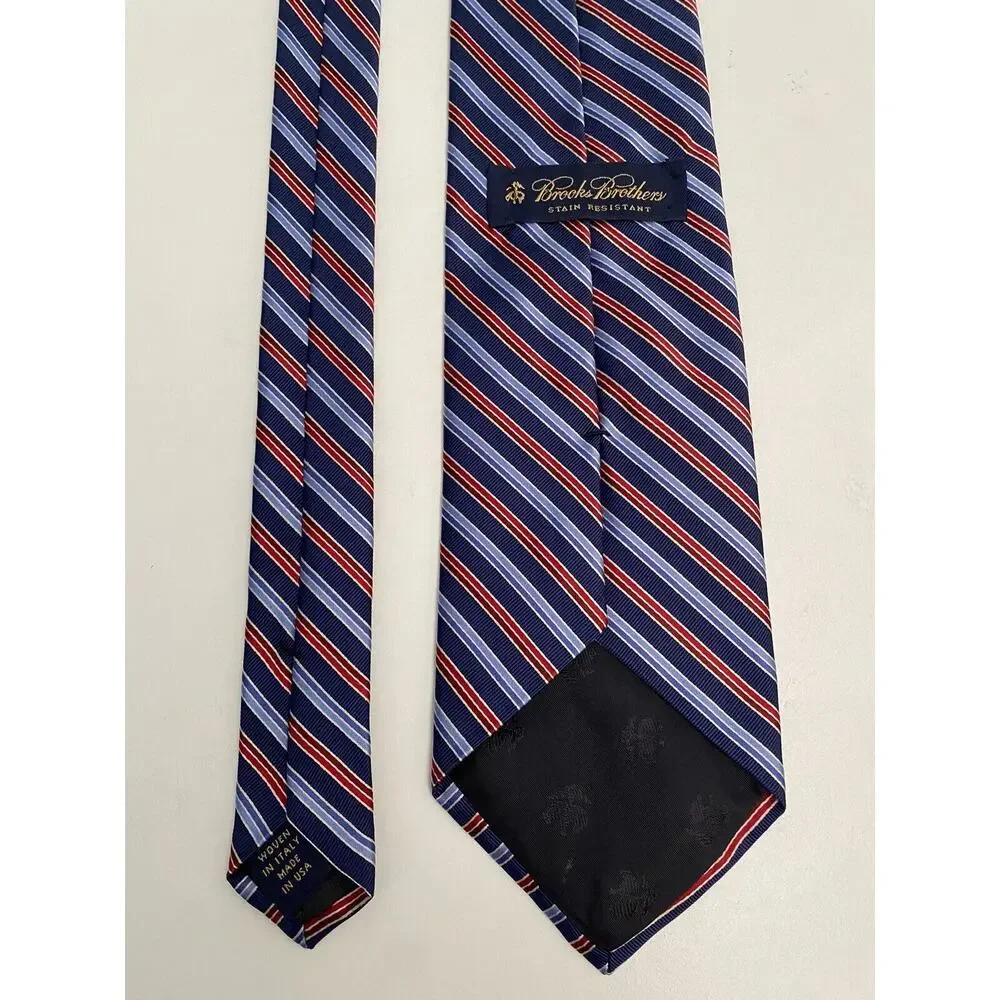 Brooks Brothers Navy Tie Blue Red Striped Silk Stain Resistant 60.5
